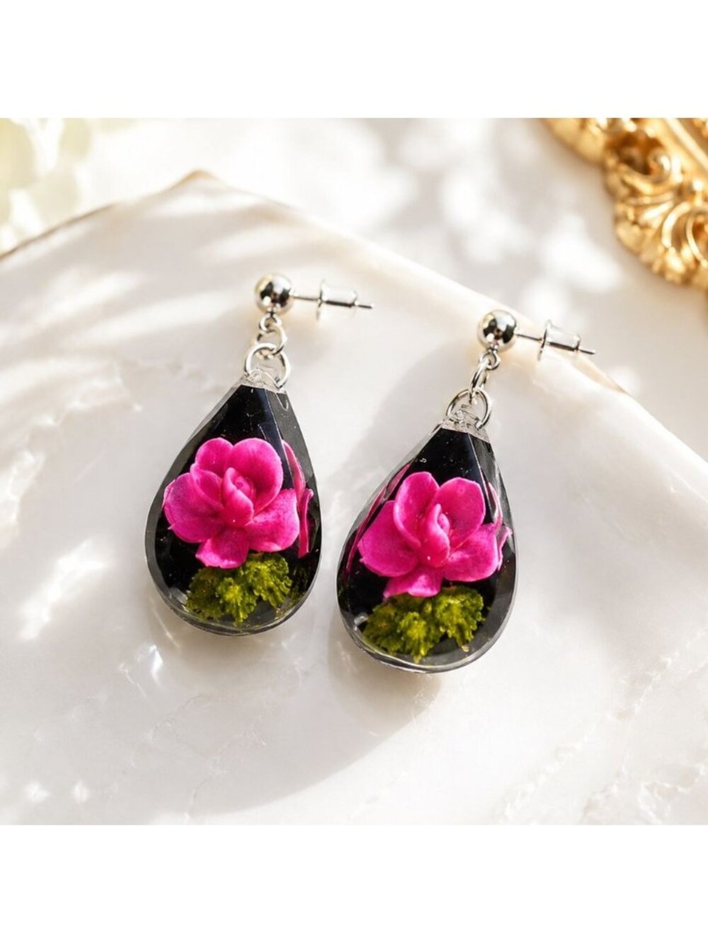 Vintage Floral Teardrop Dangle Earrings Black Pink Resin Lever Back